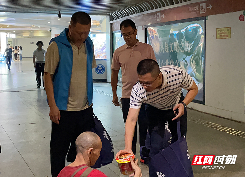 政策宣讲 清凉救助温暖人心，株洲市举行救助管理机构开放日活动