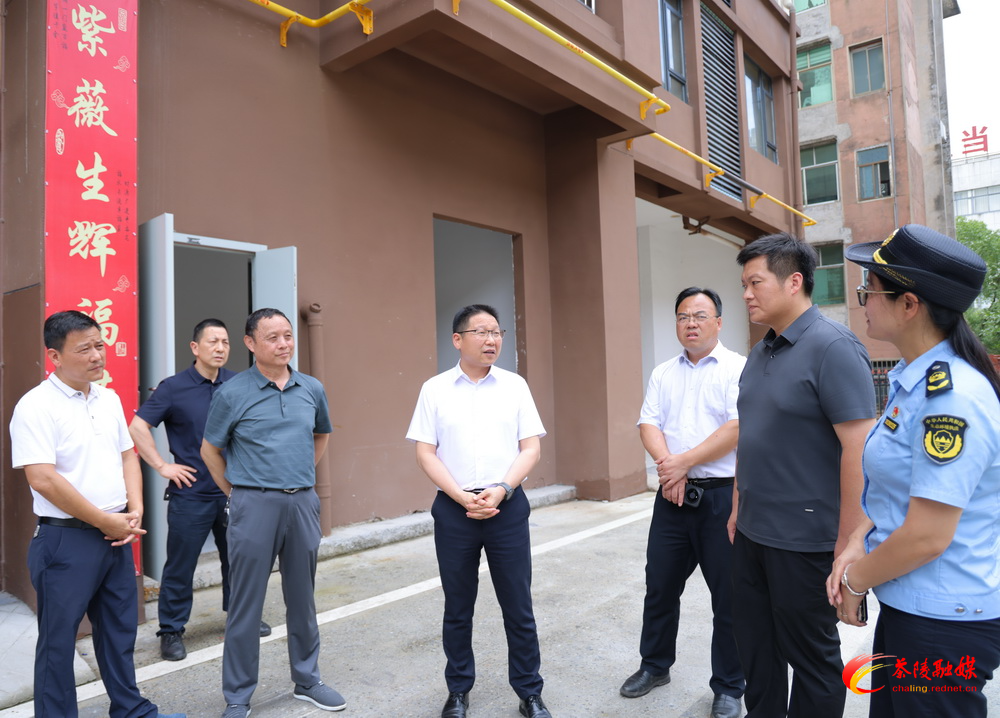 朱毅强调研城区大气污染防治基础能力建设工作