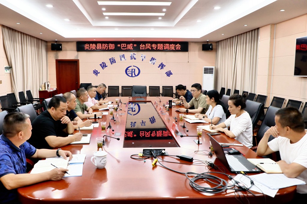 刘冠西带队督导检查防汛备汛工作