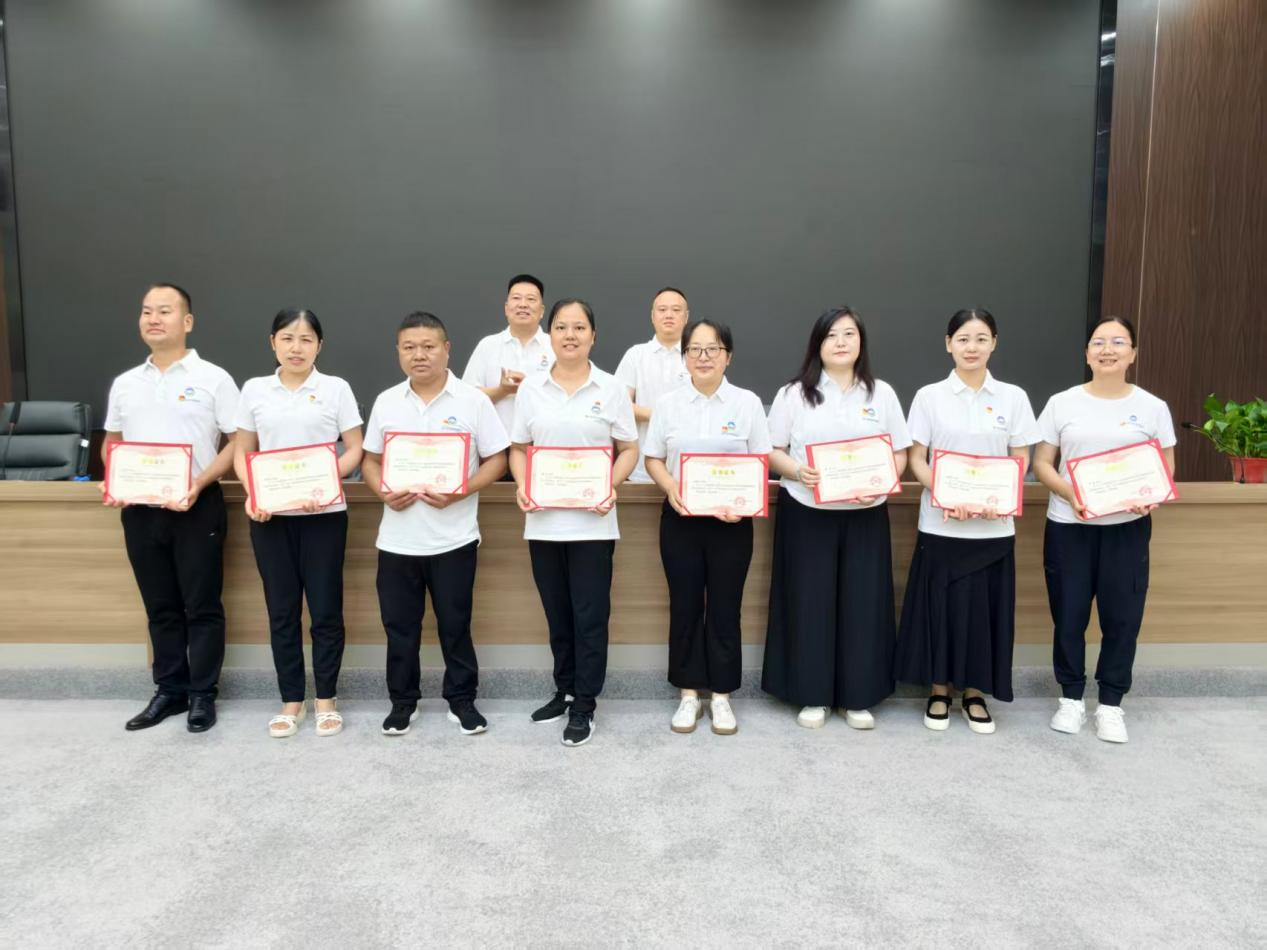 株洲市渌口区自然资源局开展“以党建引领 发展以实干践行初心”七一党建活动
