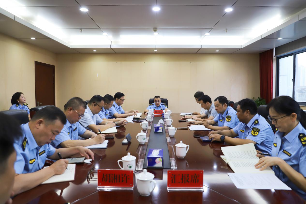 市生态环境局召开第八次理论学习中心组学习