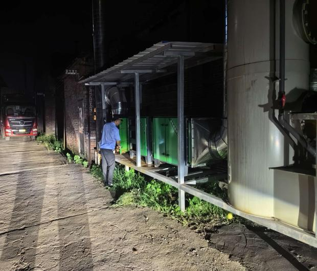 深夜亮剑护生态 精准执法守蓝天——醴陵分局持续开展环保夜查"零点行动"