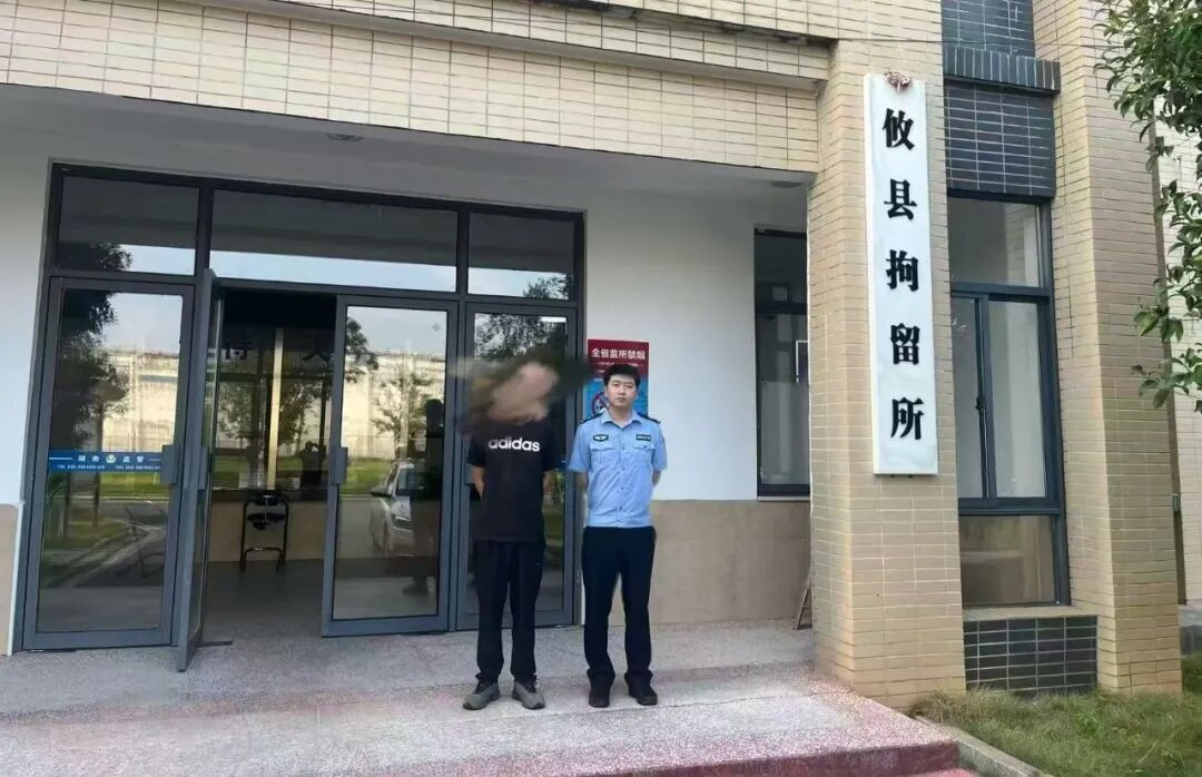 男子AI造假博流量，警方迅速查处！