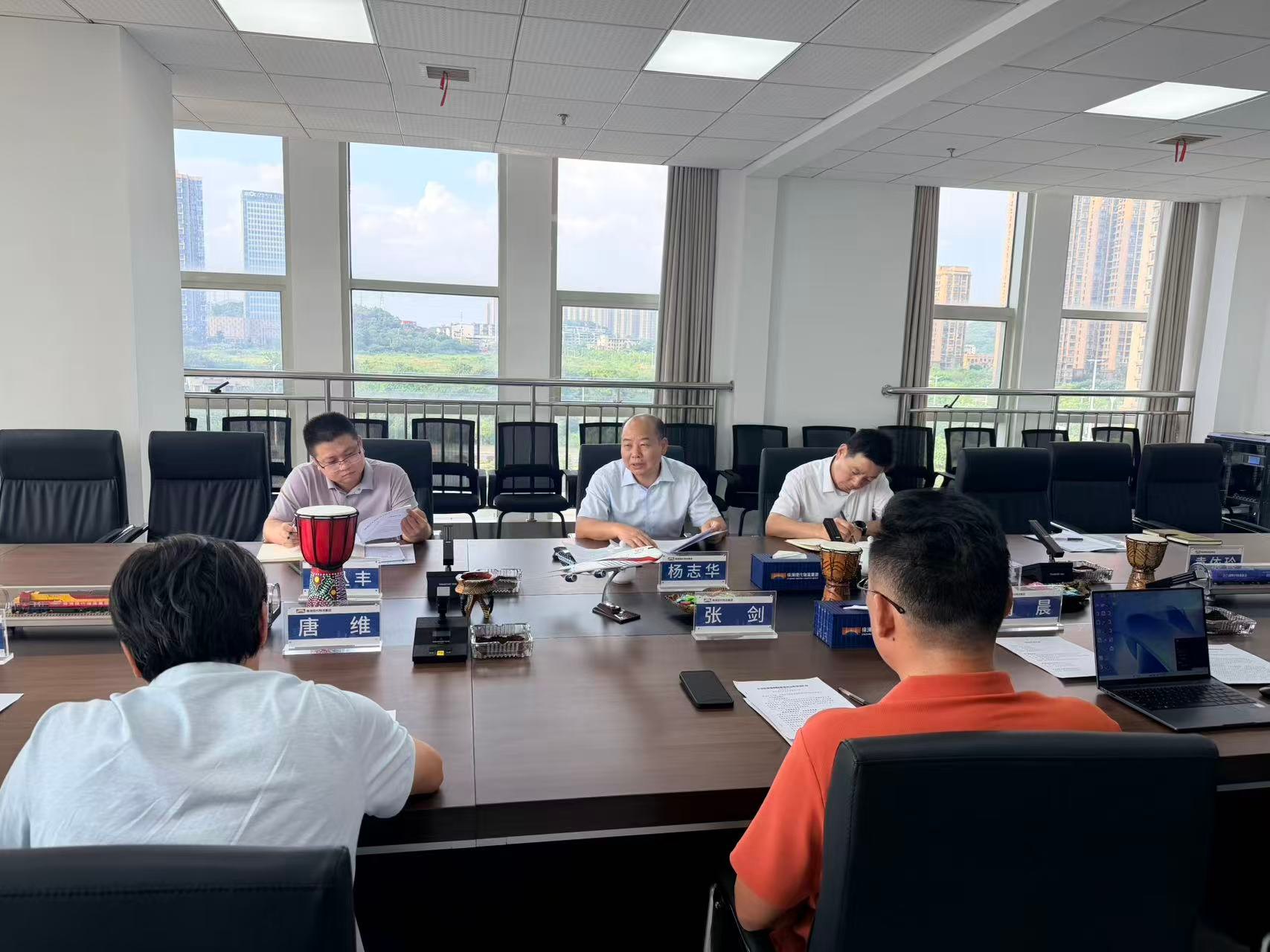 杨志华带队调研开放平台建设运营工作