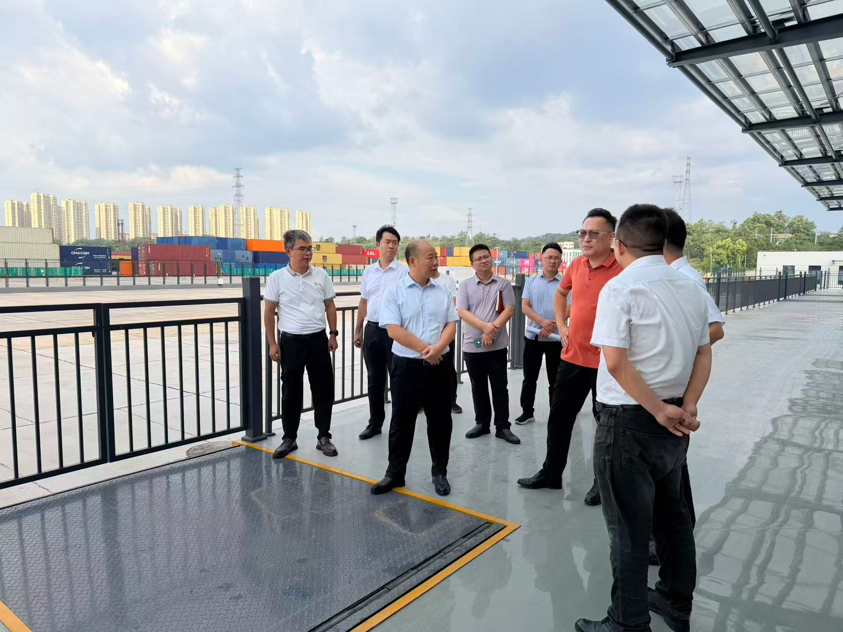 杨志华带队调研开放平台建设运营工作