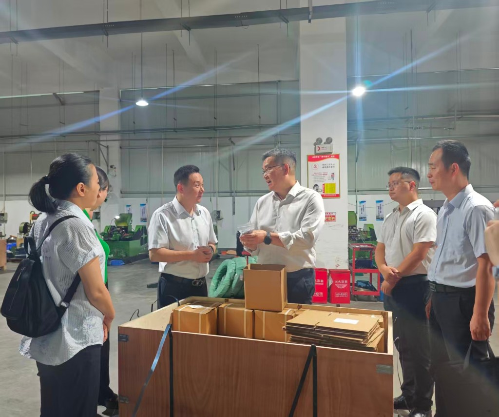 邓卫平副厅长赴株洲开展跨境电商调研