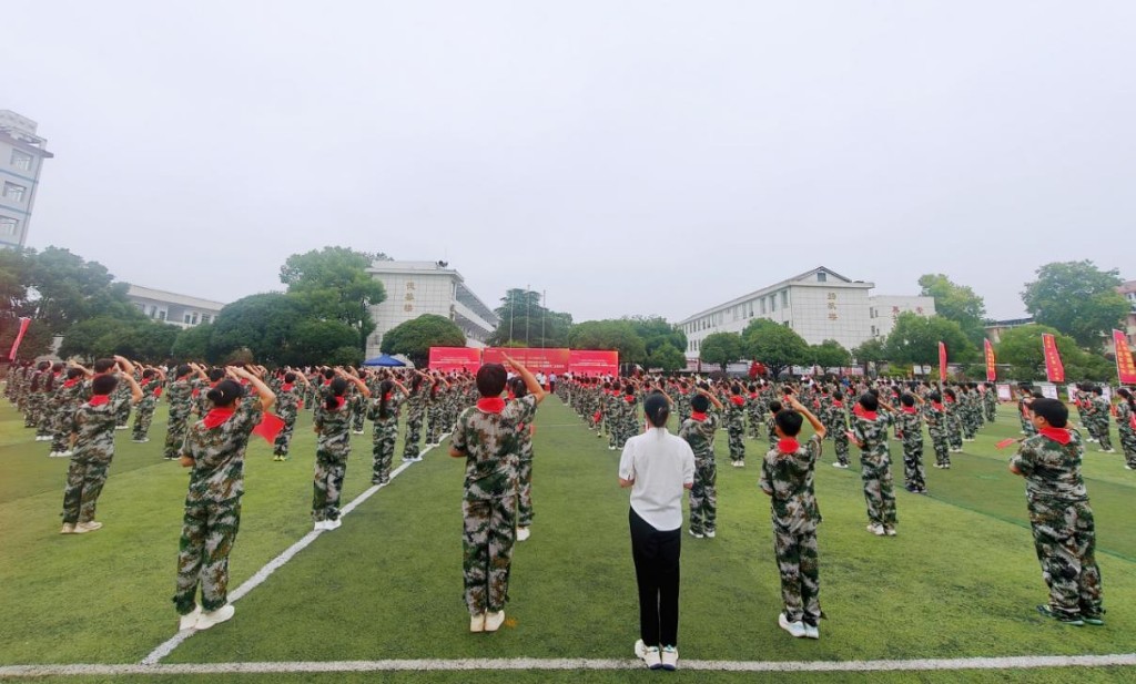 株洲：同升一面旗 共传长征魂