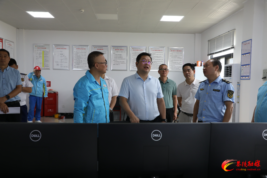 杨红兵:全面压实工作责任 切实守牢安全底线