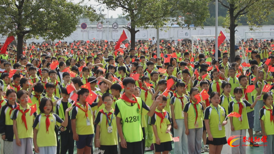 解放学校：国旗下的音乐思政课 唱响红色旋律
