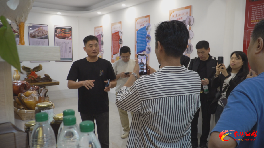 花海渔歌・茶陵寻鲜——“主播下乡团”公益助农活动举行