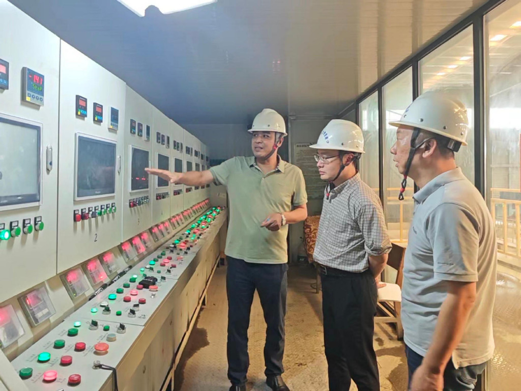 市发改委开展环资领域重点项目建设调研督导