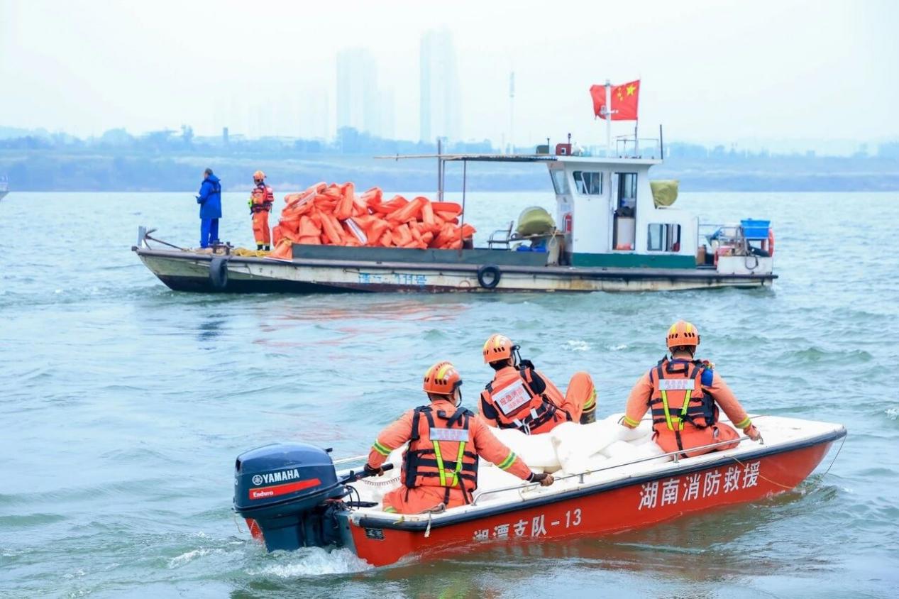 长株潭三市开展2026年湘江流域突发水污染事件应急联合演练