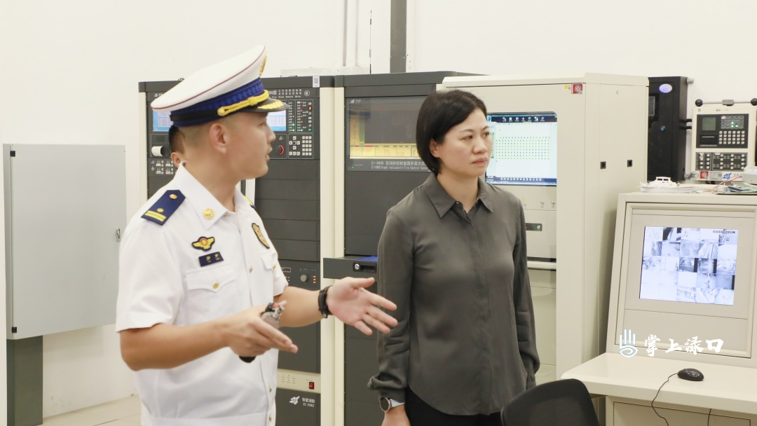 赖晓智率队开展国庆节前安全检查并调研基层治理相关工作